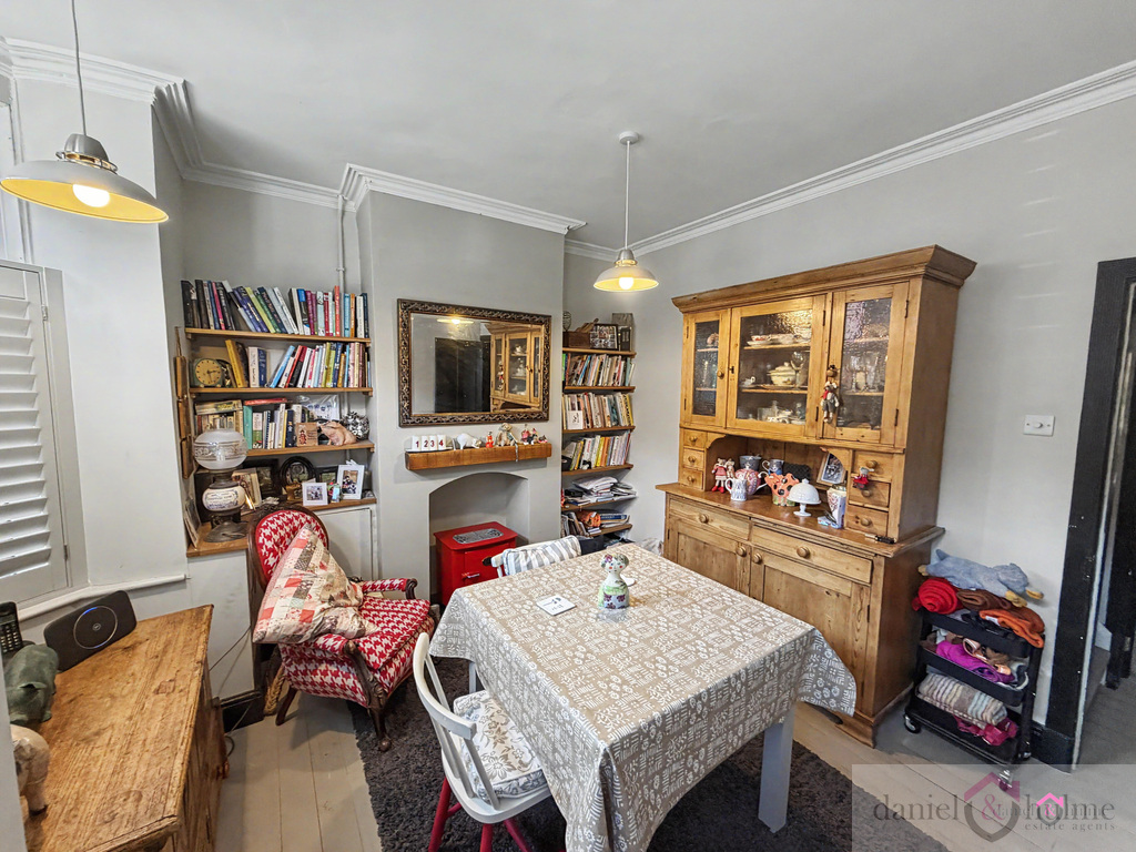 Portland Street, Leek, Staffordshire, ST13 6LA, photo 3
