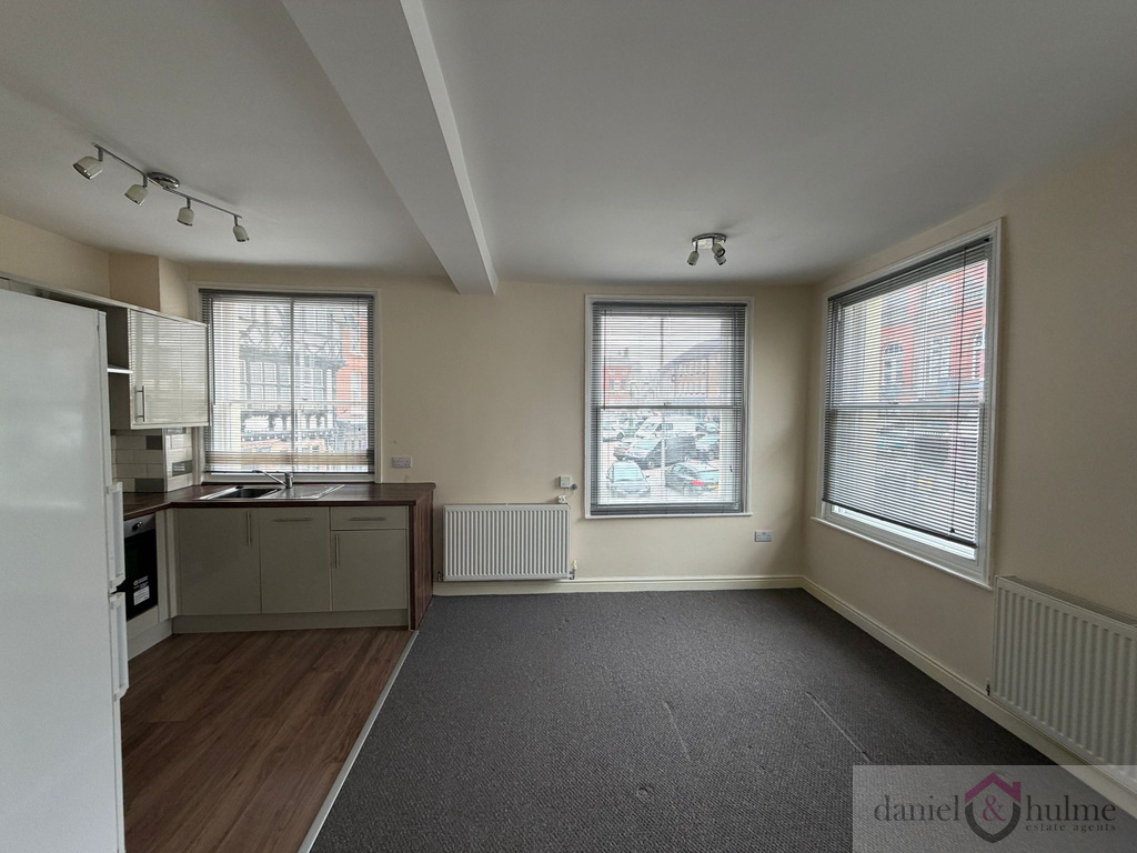 Flat 3,Trafford House,16 Market Place, Leek, Staffordshire, photo 8