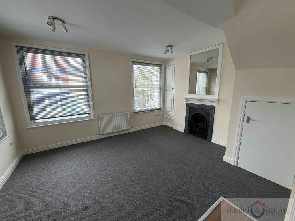 Flat 3,Trafford House,16 Market Place, Leek, Staffordshire, photo 6