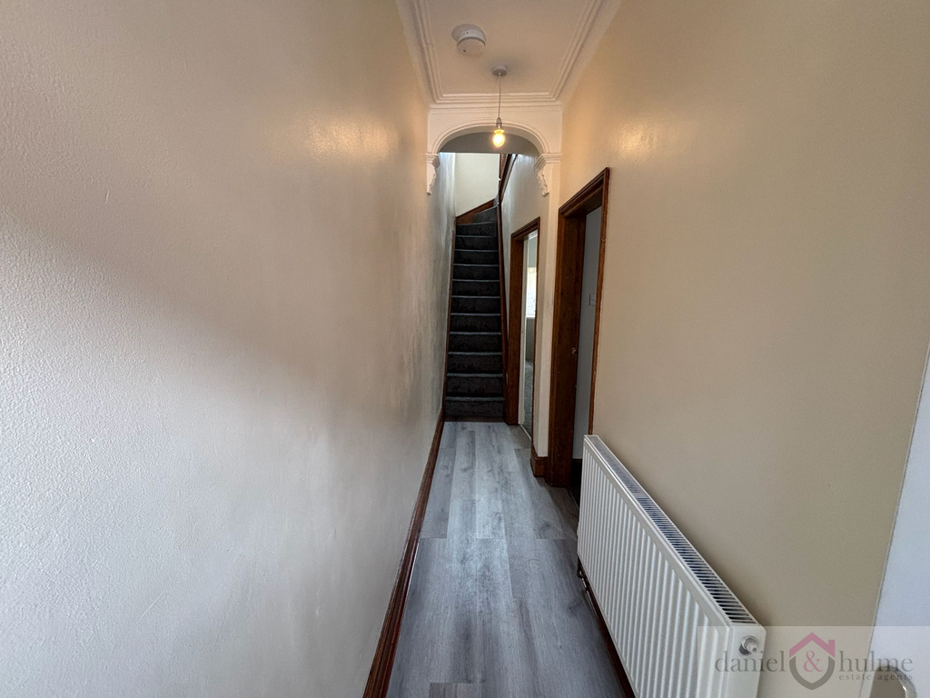 Bath Street, Leek, Staffordshire, ST13 6JQ, photo 2