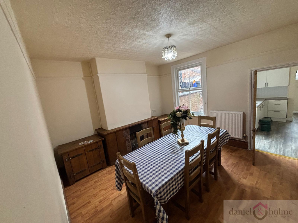 Cromwell Terrace, Leek, Staffordshire, photo 4