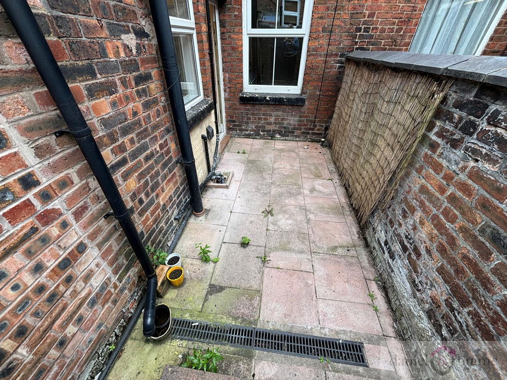 Cromwell Terrace, Leek, Staffordshire, photo 8