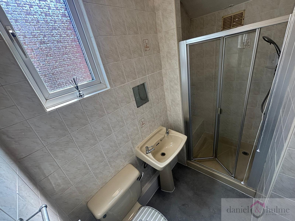Cromwell Terrace, Leek, Staffordshire, photo 8