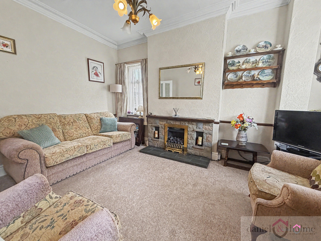 Hollow Lane, Cheddleton, Leek, Staffordshire, ST13 7HP, photo 4