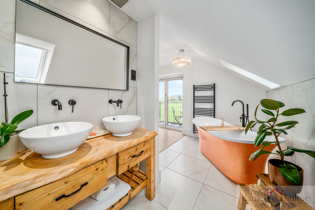 Nature's View. Moss Close, Dilhorne, Staffordshire, ST10 2QA, photo 2