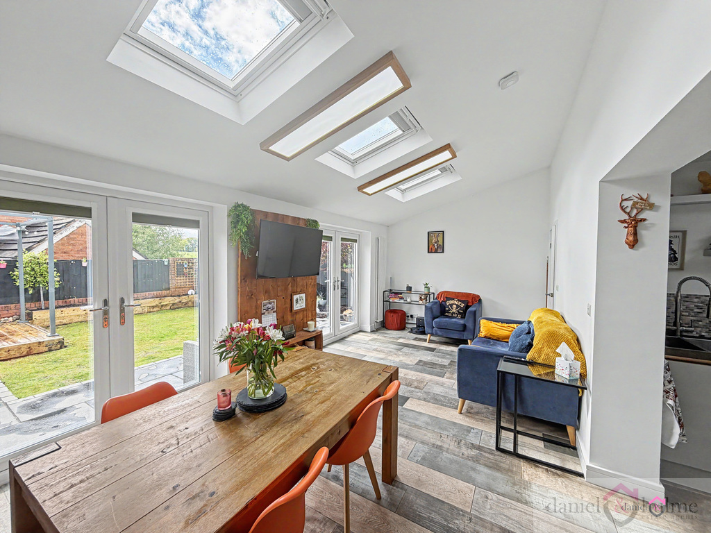 Rennie Crescent, Cheddleton, Leek, Staffordshire, ST13 7HD, photo 4