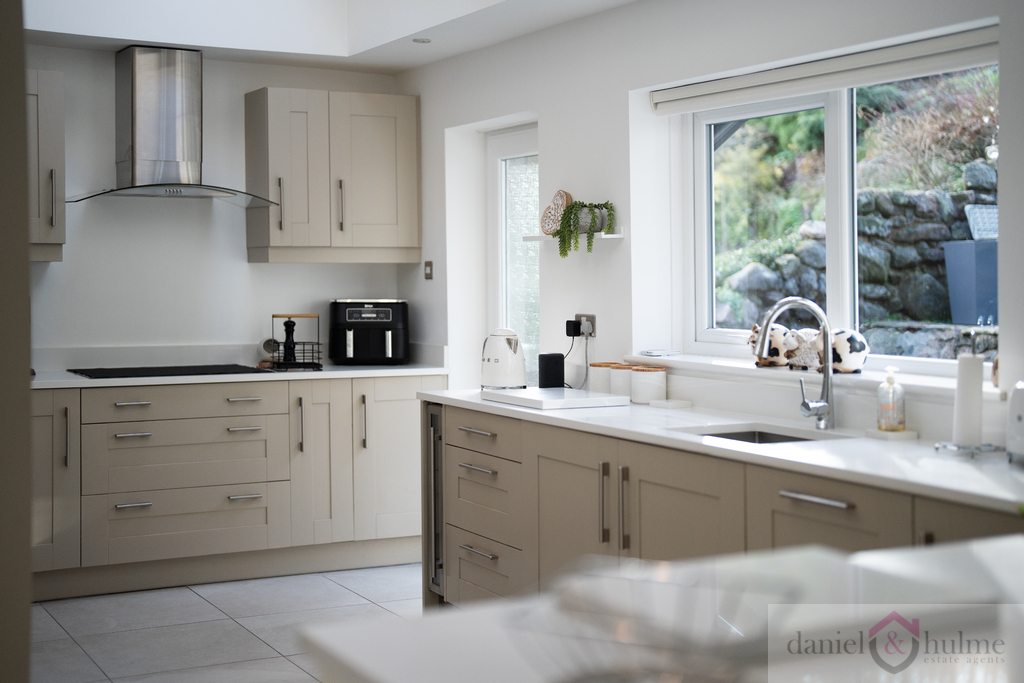 Touchwood, Lake Road, Rudyard, Leek, Staffordshire, ST13 8RN, photo 3