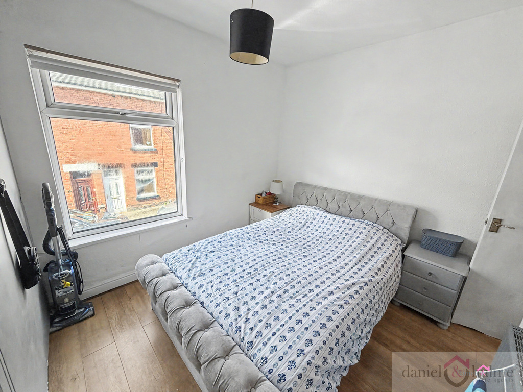 Gladstone Street, Leek, Staffordshire, ST13 5EP, photo 9