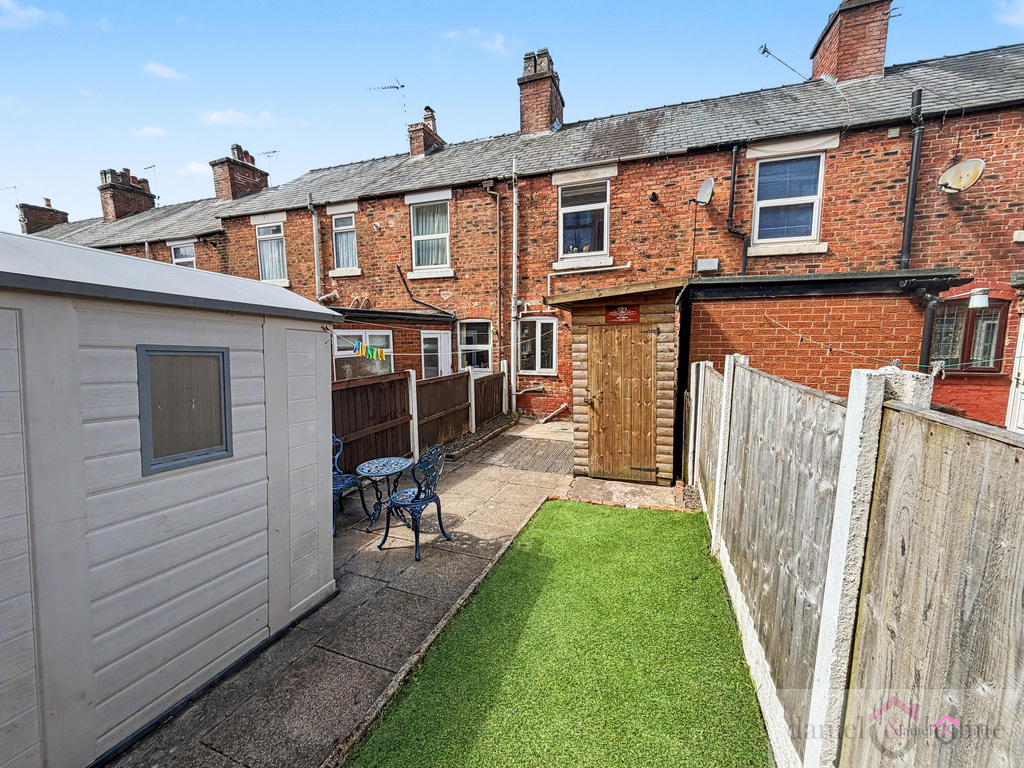 Gladstone Street, Leek, Staffordshire, ST13 5EP, photo 14