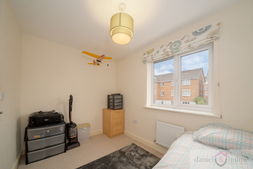 3 Clover Grove, Leekbrook, photo 23