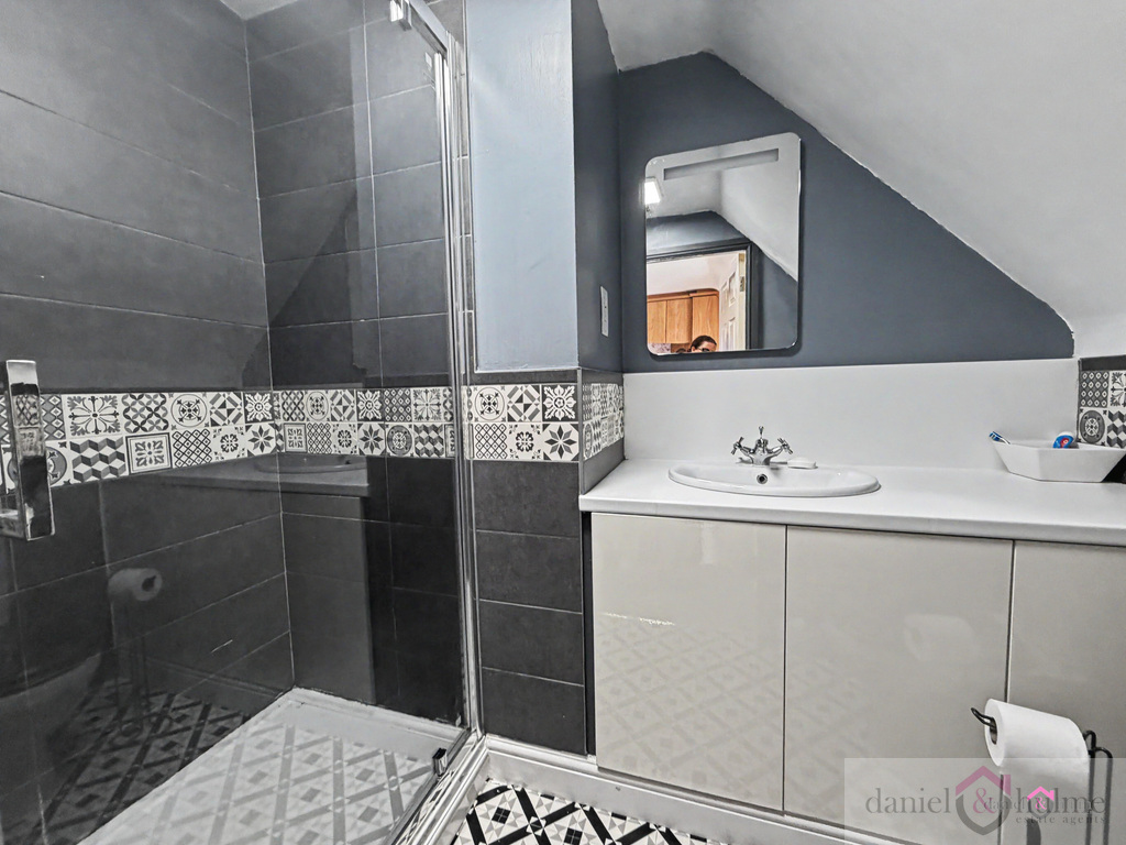3 Clover Grove, Leekbrook, photo 28