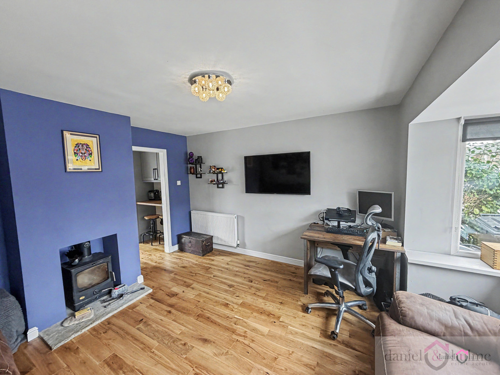 Fair View Road, Leek, Staffordshire, ST13 5BY, photo 3