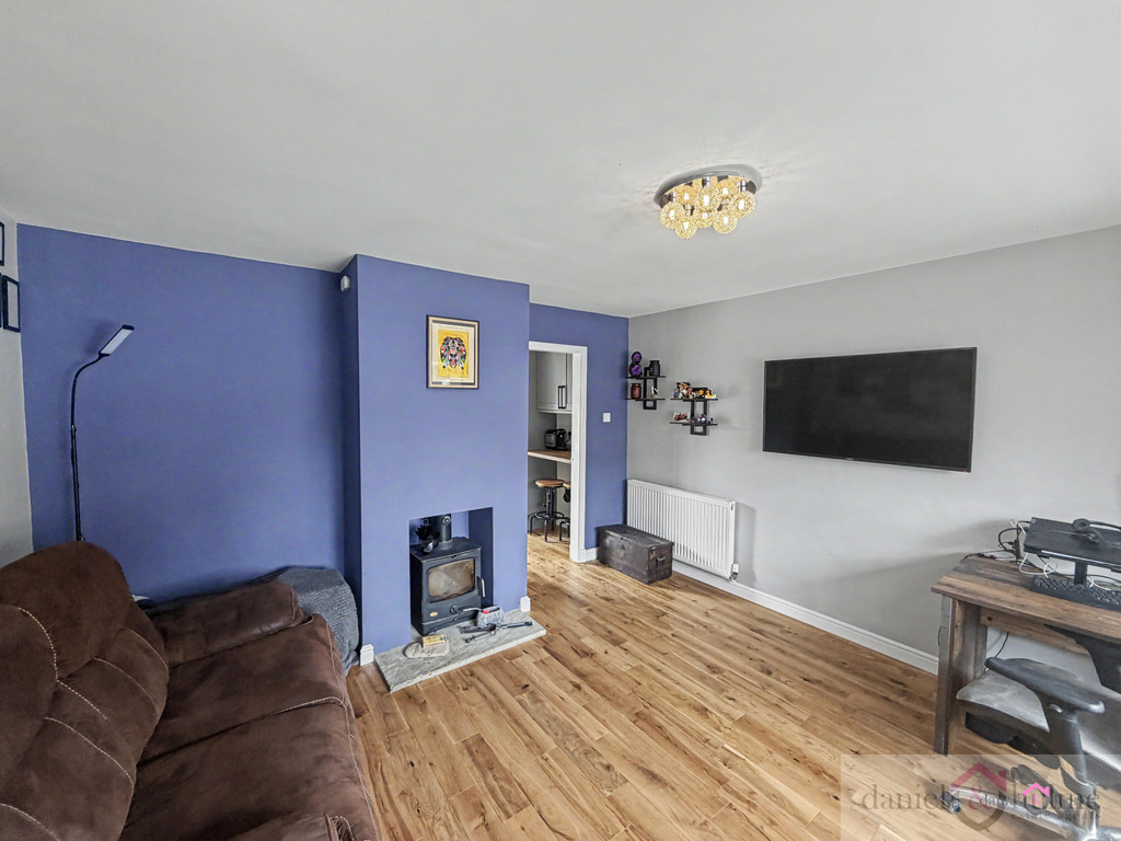 Fair View Road, Leek, Staffordshire, ST13 5BY, photo 2