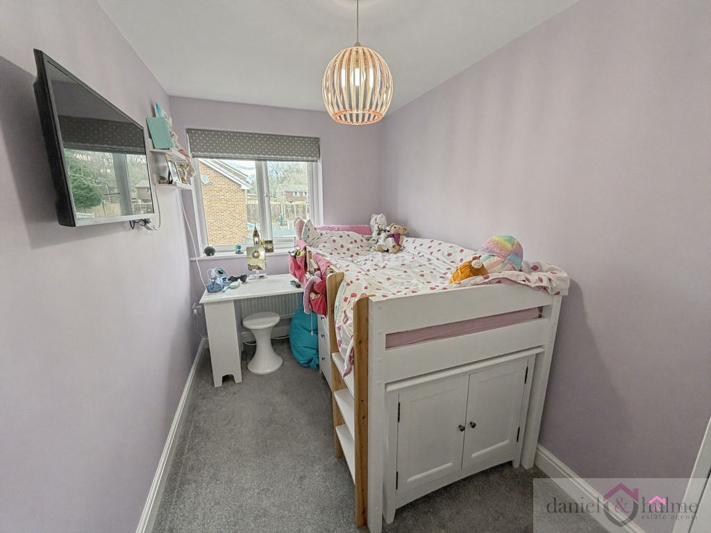 Lyndale Close, Leek, Staffordshire, ST13 5AQ, photo 13