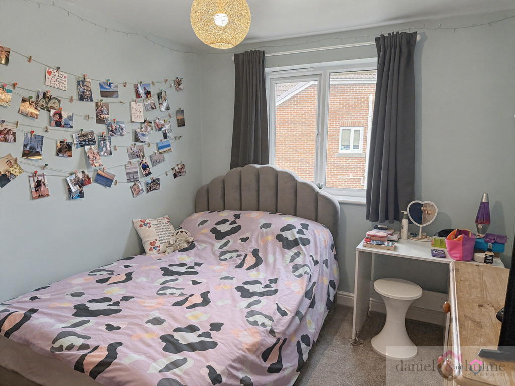 Lyndale Close, Leek, Staffordshire, ST13 5AQ, photo 10