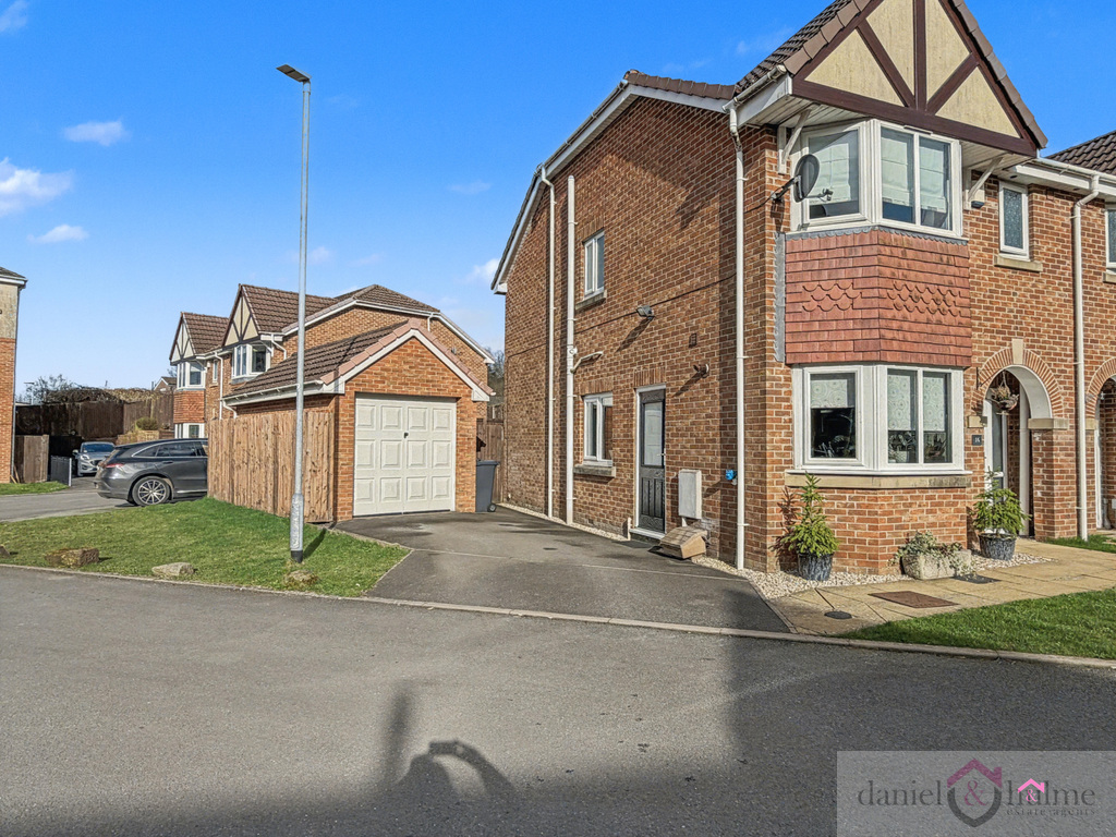 Lyndale Close, Leek, Staffordshire, ST13 5AQ, photo 21
