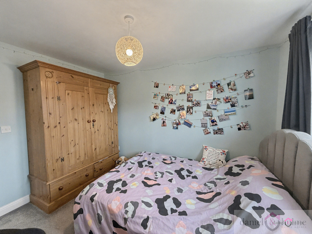 Lyndale Close, Leek, Staffordshire, ST13 5AQ, photo 11