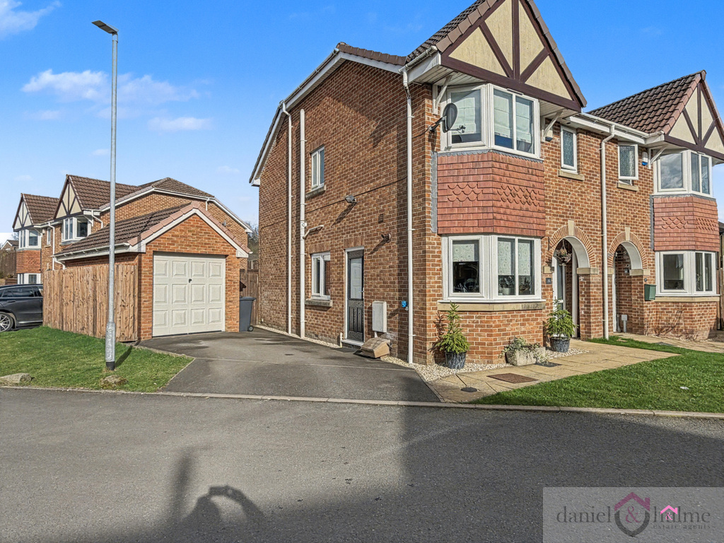 Lyndale Close, Leek, Staffordshire, ST13 5AQ, photo 16