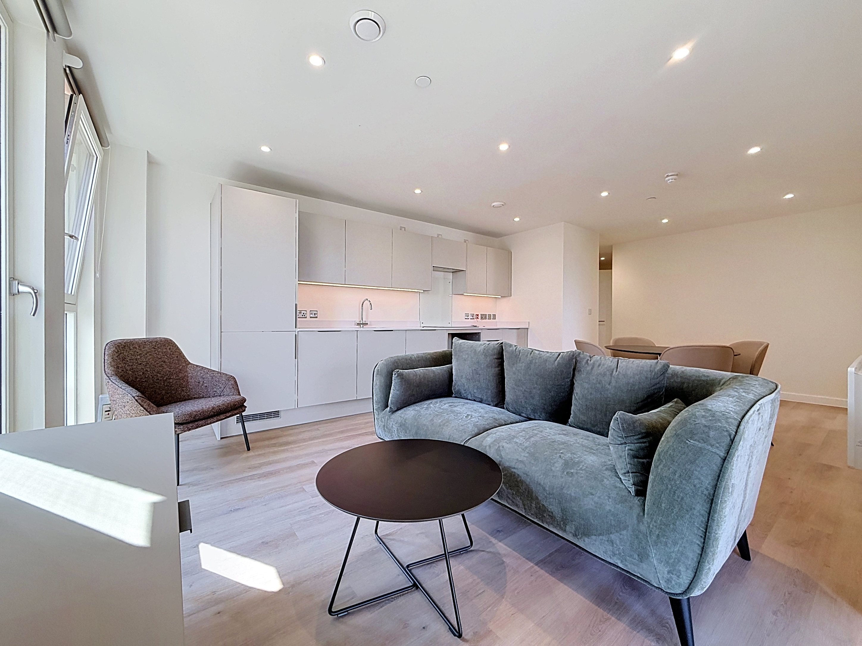 Dumballs Road, Cardiff, CF10, photo 4