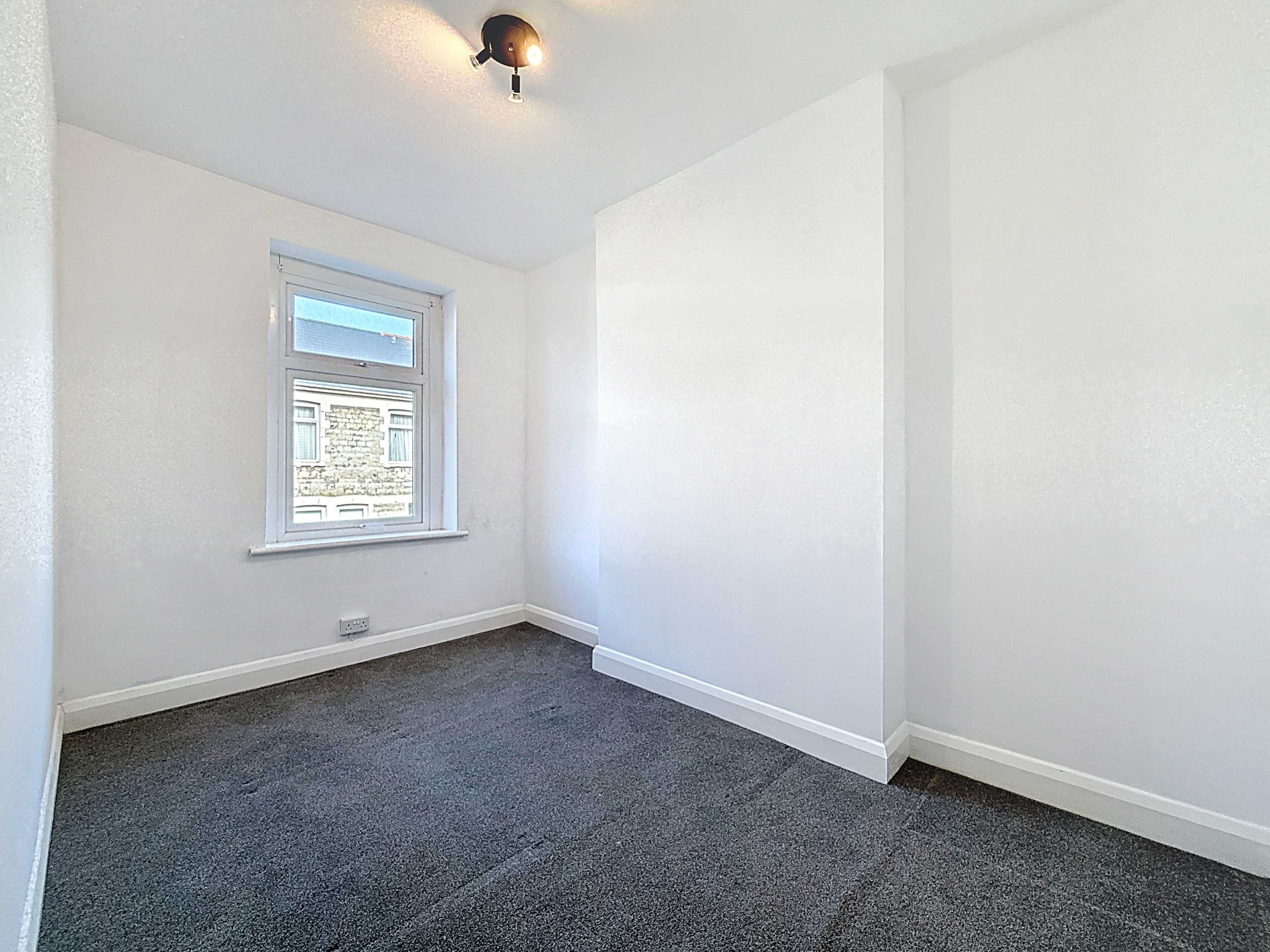 Queen Street, Barry, CF62, photo 4