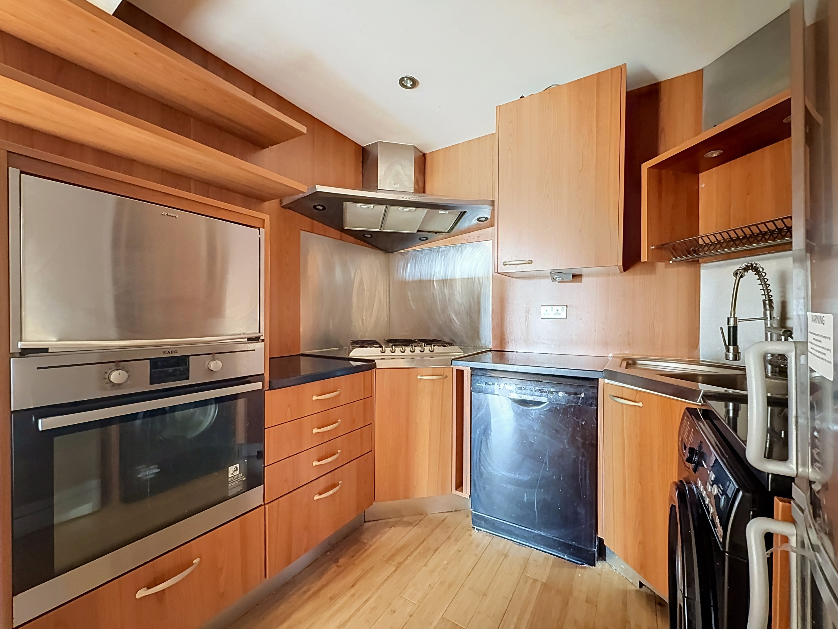 South Mews, Magretian Place, Cardiff, CF10, photo 6