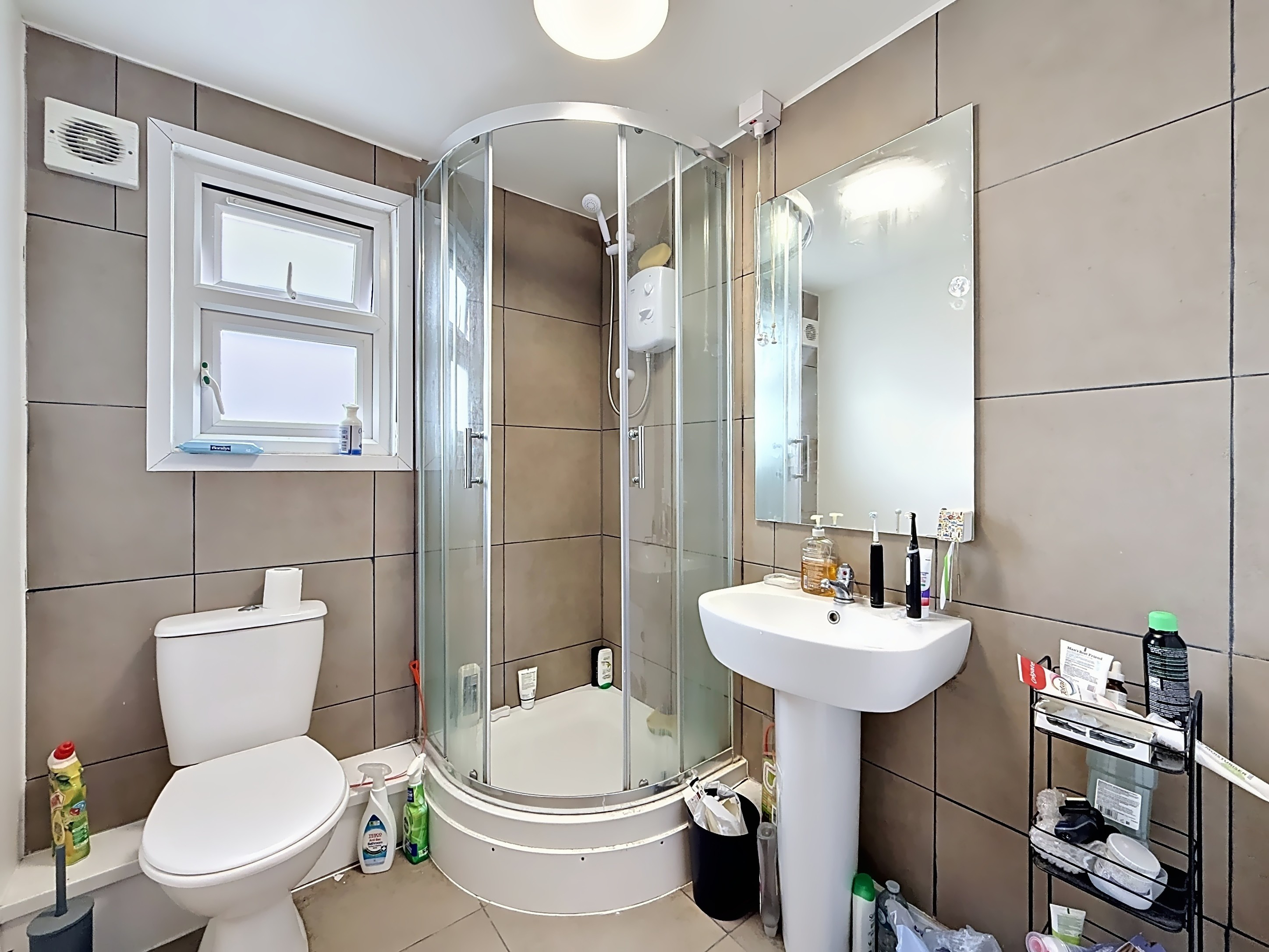 Bedford Street, Cardiff, CF24, photo 22
