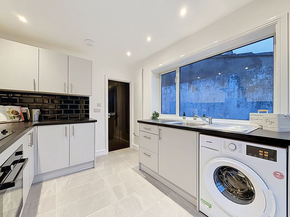 Swinton Street, Cardiff, CF24, photo 11