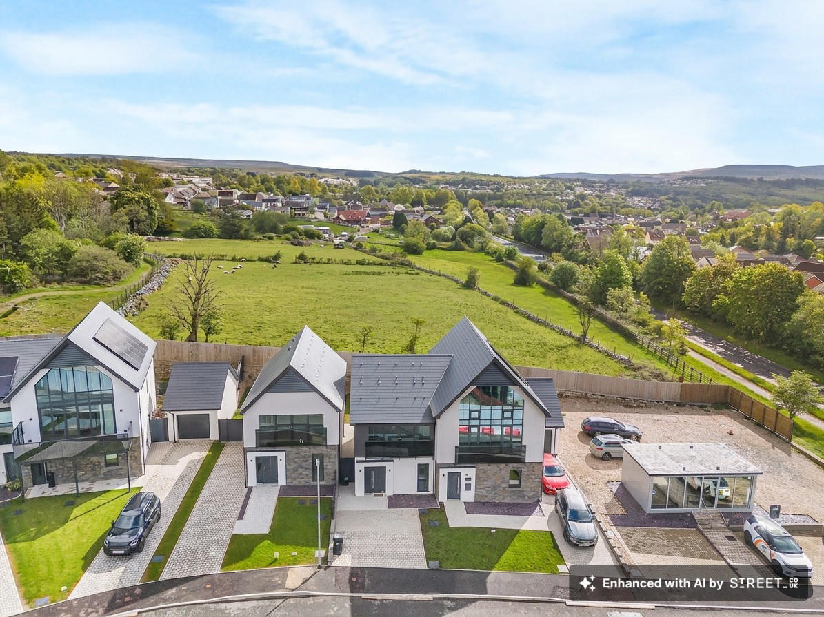Maes Thornton, Rassau, NP23, photo 4