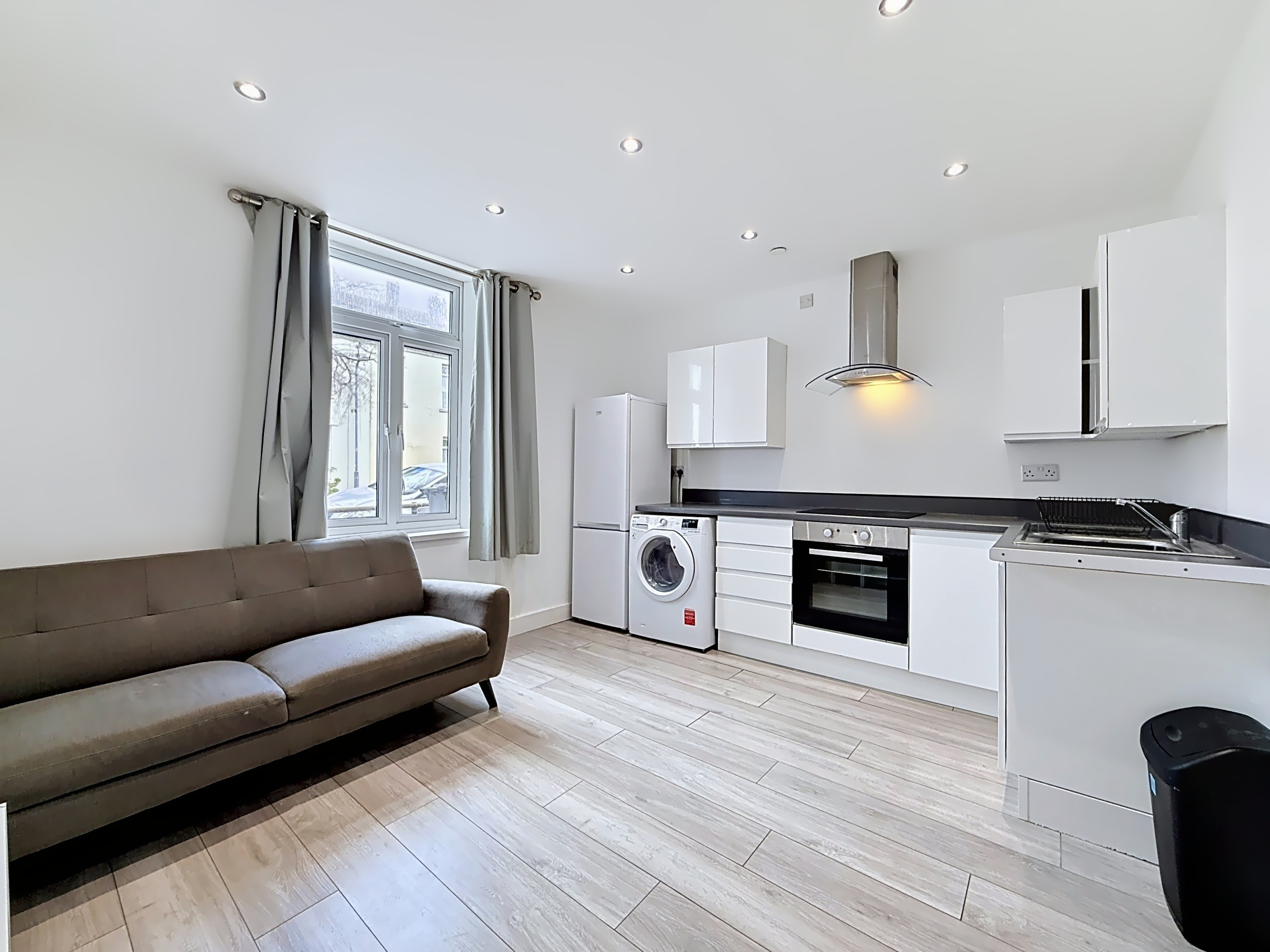 Bedford Street, Cardiff, CF24, photo 2