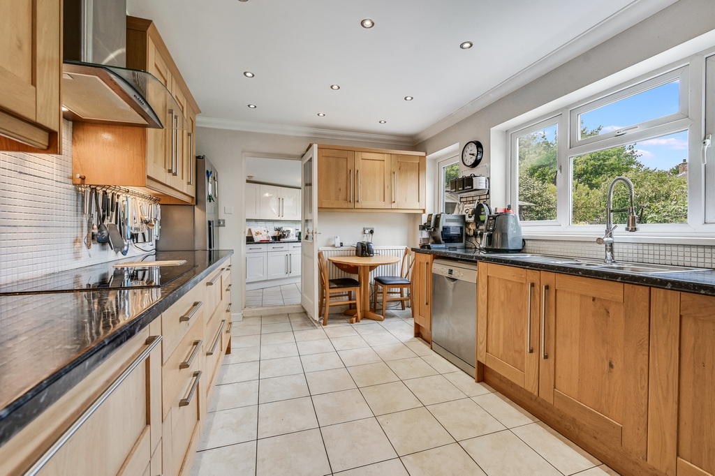 North Drive, Great Baddow, Chelmsford, photo 9