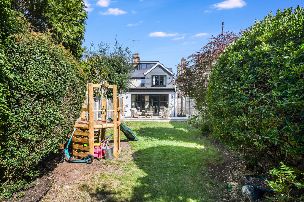 Cloverly Road, Ongar, Essex, photo 24