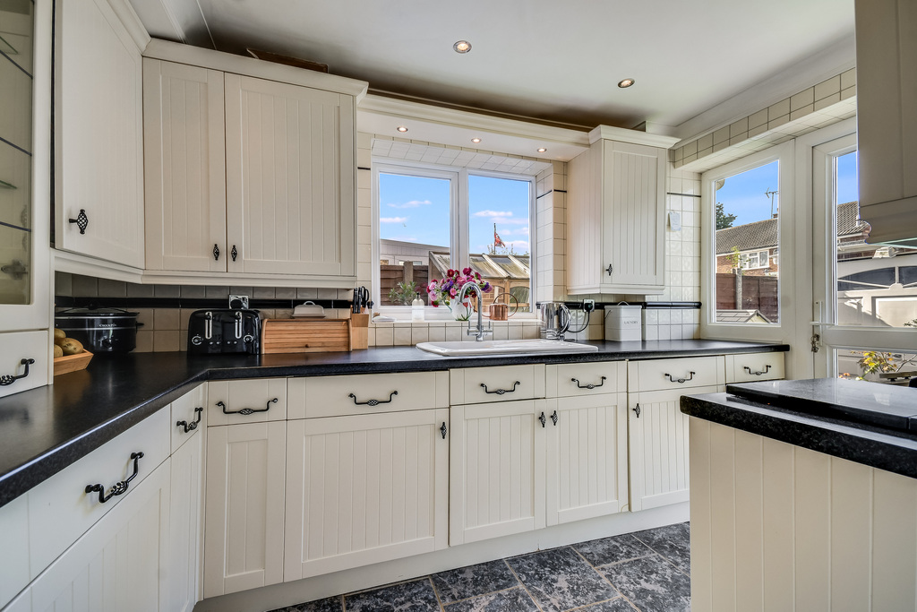 Sharpington Close, Galleywood, Chelmsford, photo 5