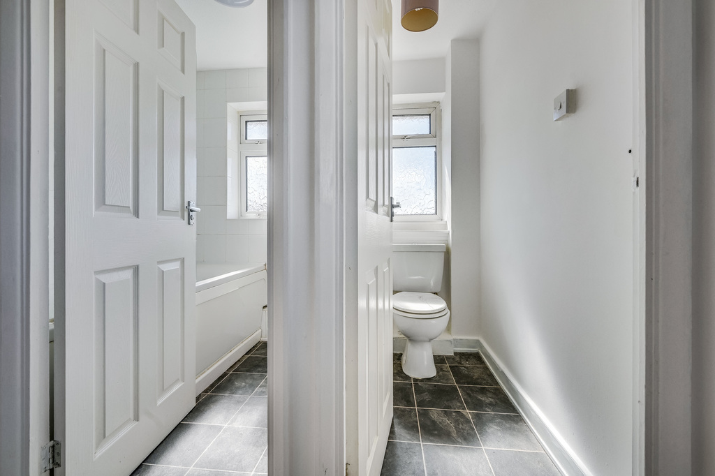 Linnet Drive, Tile Kiln, Chelmsford, photo 11