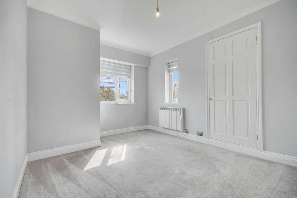 Whittington Road, Hutton, Brentwood, photo 8