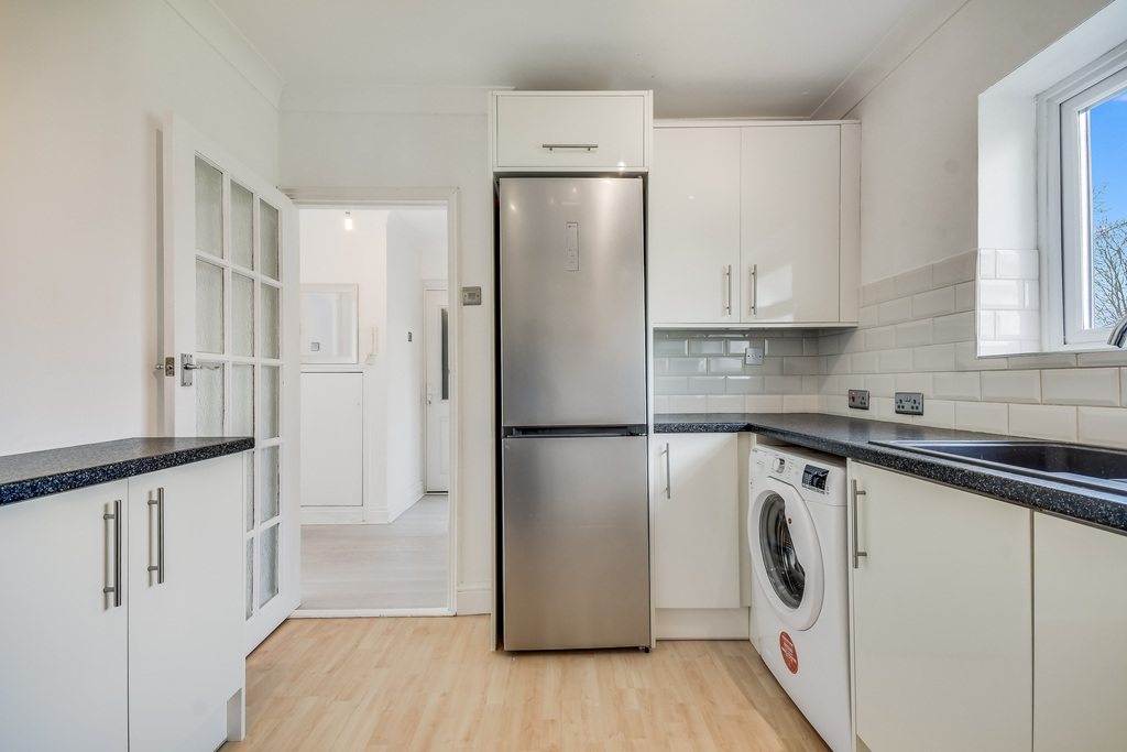 Whittington Road, Hutton, Brentwood, photo 7