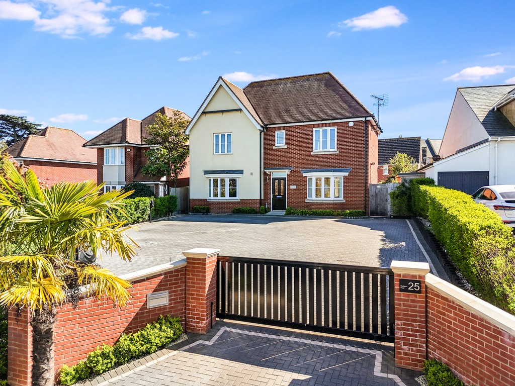 Galleywood Road, Great Baddow, Chelmsford