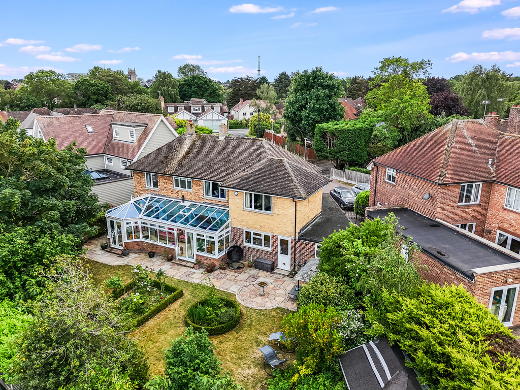 North Drive, Great Baddow, Chelmsford, photo 2