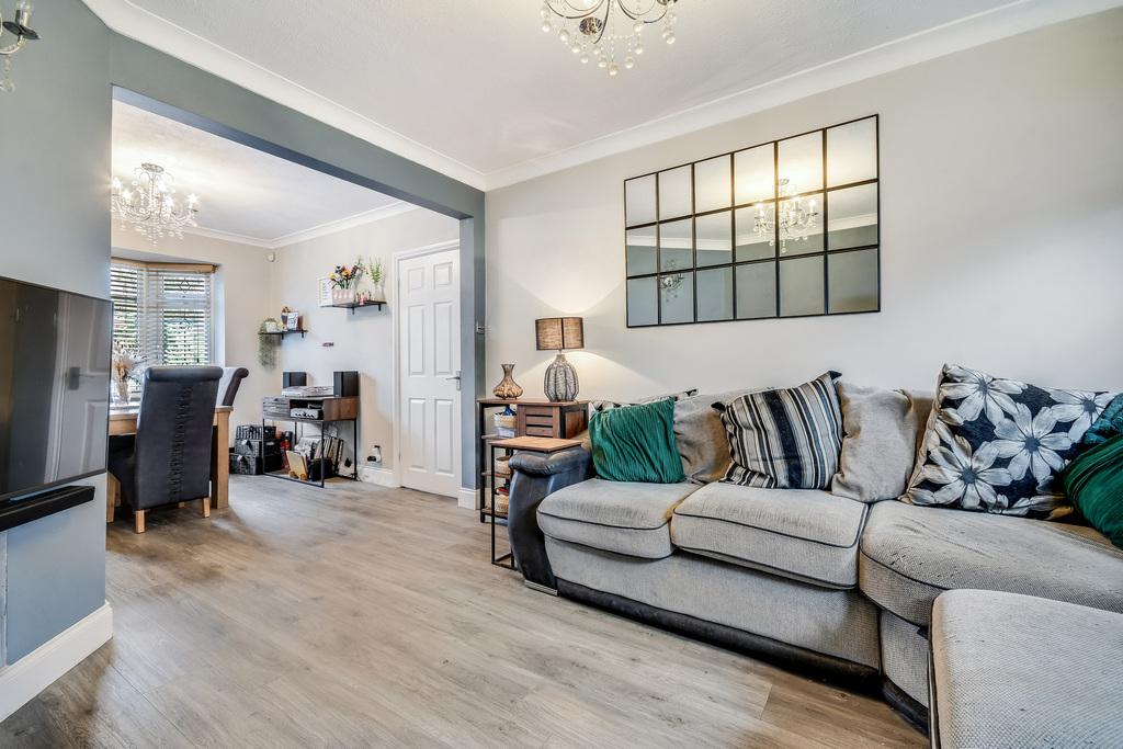Baddow Hall Crescent, Great Baddow, Chelmsford, photo 8