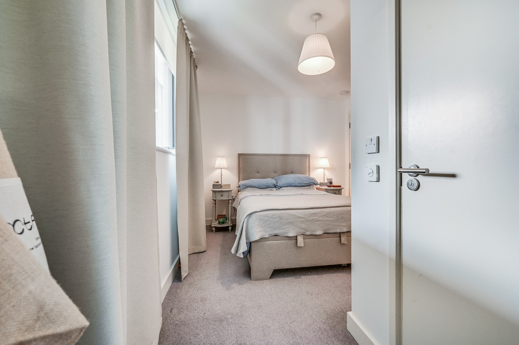 Eccles Court, Burgess Springs, Chelmsford, photo 8
