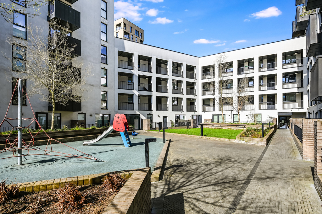 Eccles Court, Burgess Springs, Chelmsford, photo 15