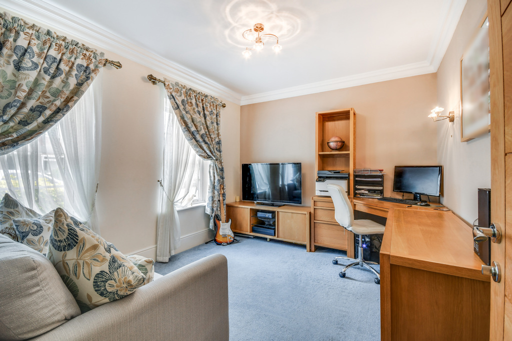 Bristowe Avenue, Great Baddow, Chelmsford, photo 9
