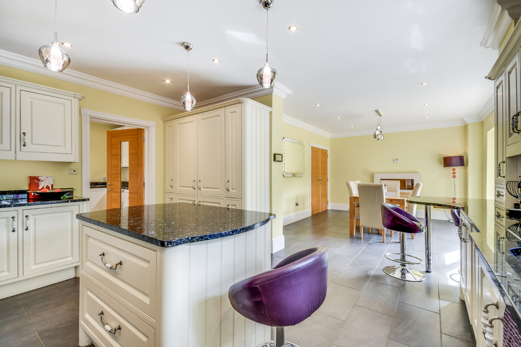 Bristowe Avenue, Great Baddow, Chelmsford, photo 2