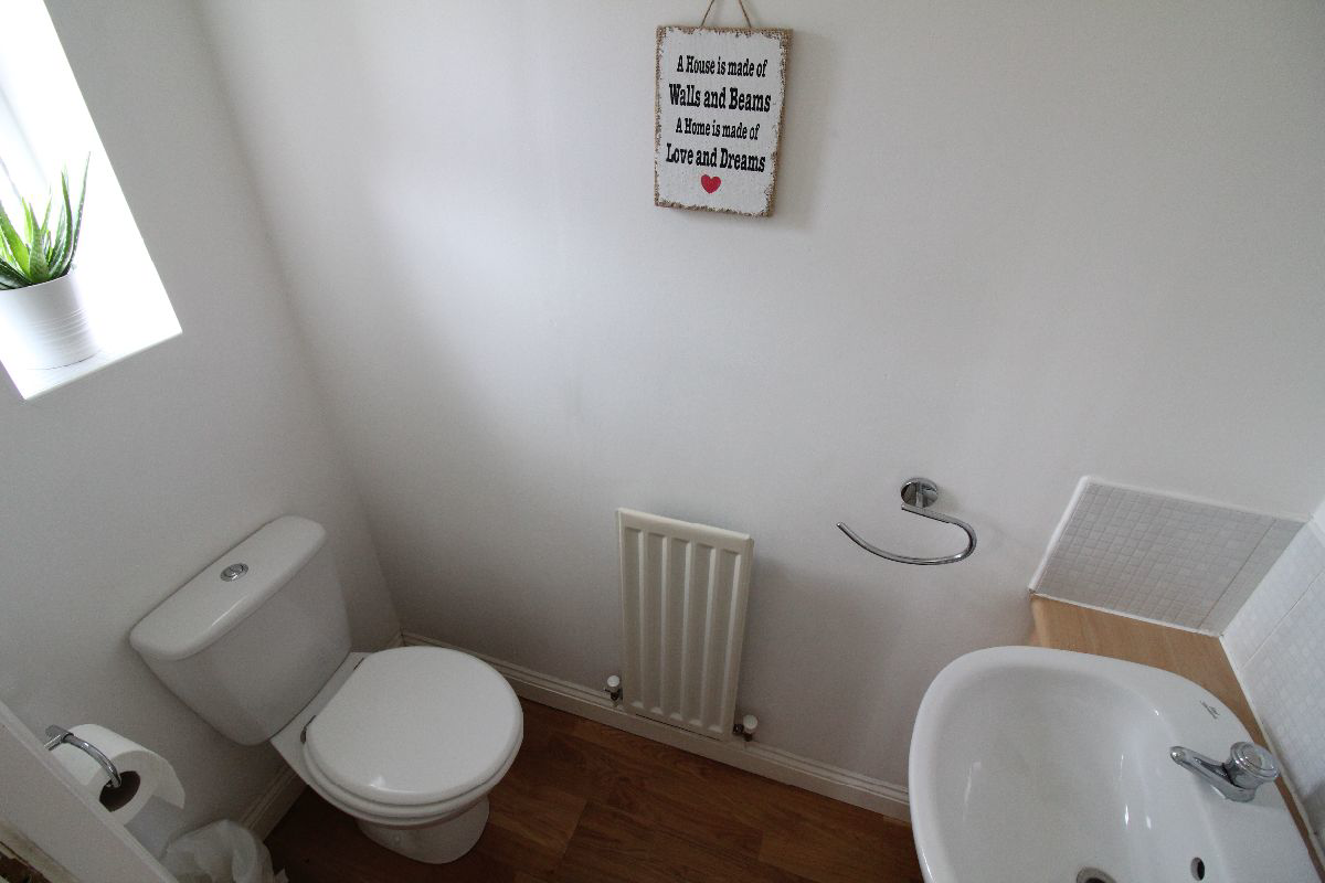 Chestnut Drive, Moorfields, photo 4