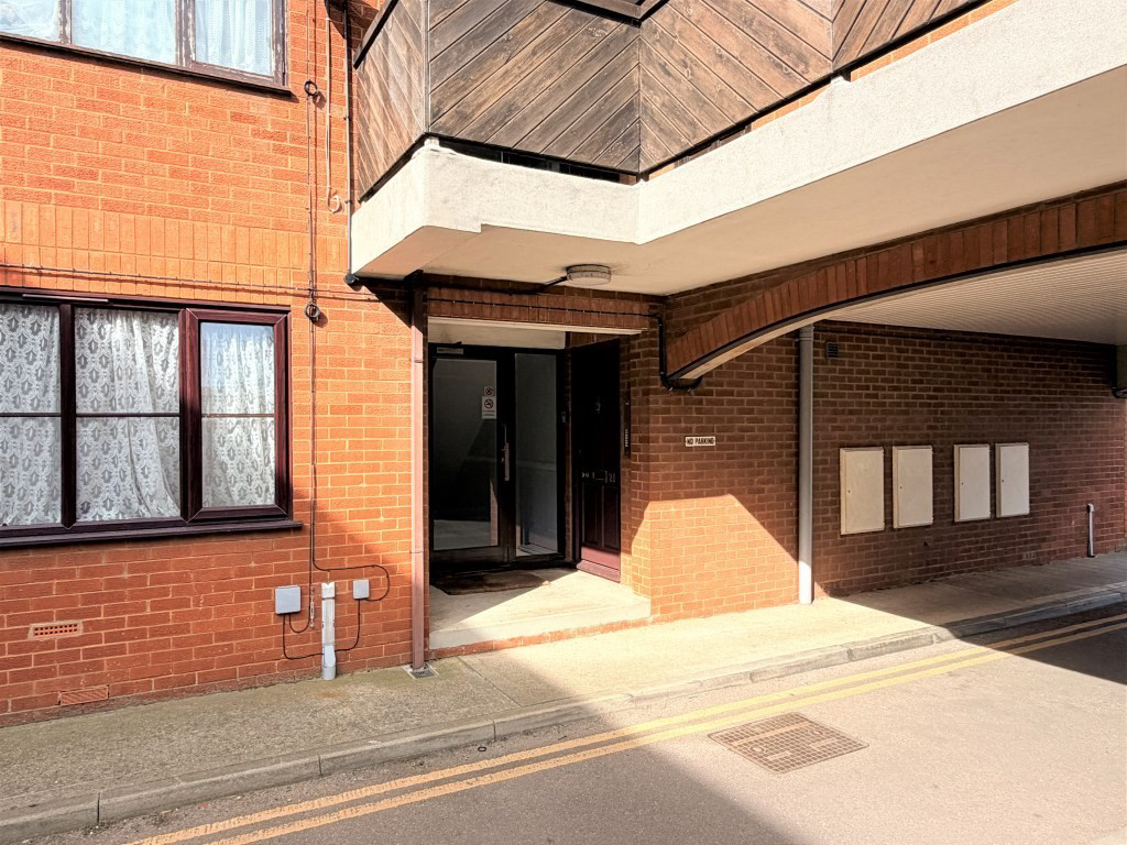 St. Andrews Road, Felixstowe, Suffolk, photo 12