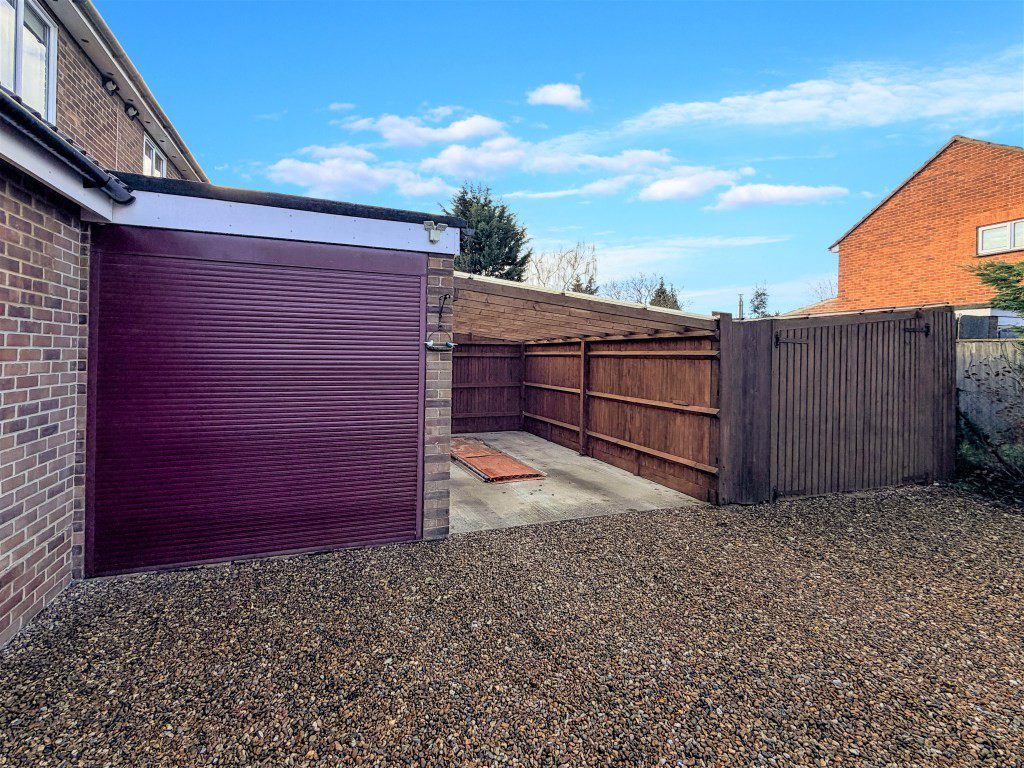 Main Road, Chelmondiston, Ipswich, Suffolk, photo 31
