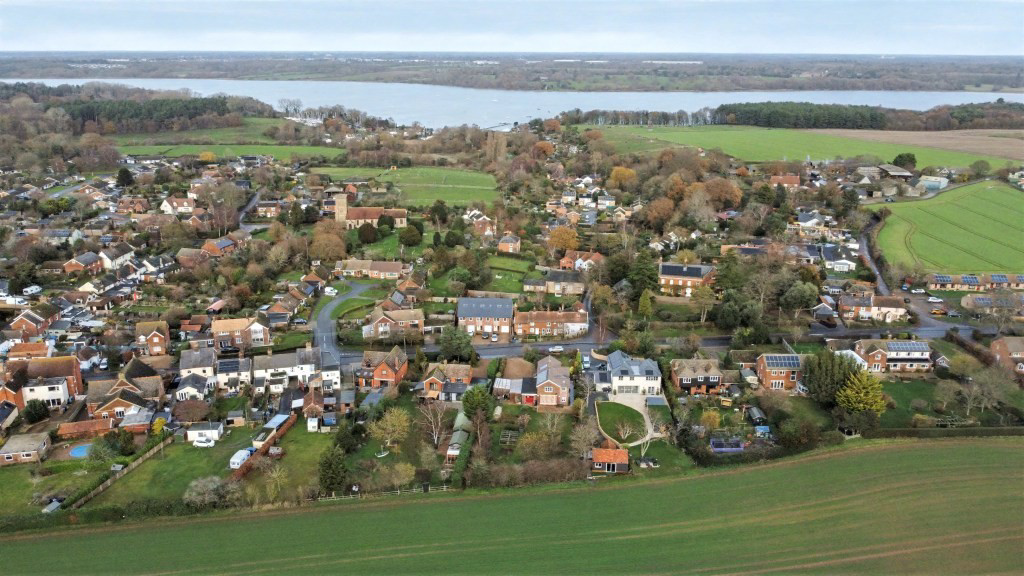 Main Road, Chelmondiston, Ipswich, Suffolk, photo 39