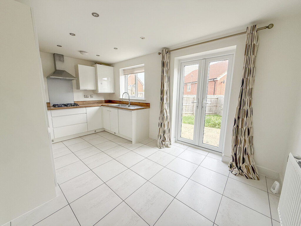 Vale View Road, Sproughton, Ipswich, Suffolk, photo 4