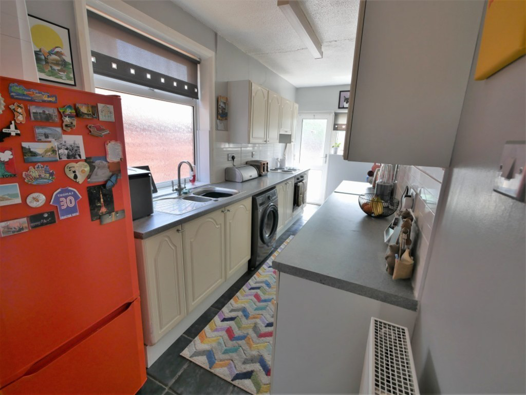 Dales View Road, Ipswich, Suffolk, photo 9