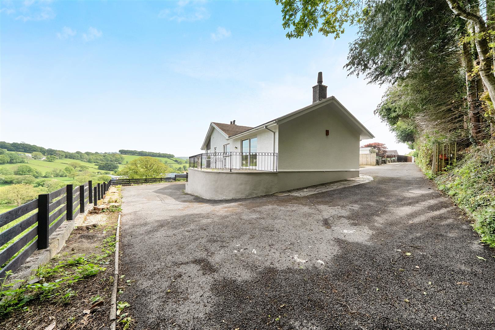 Forest Road, Lampeter, photo 20
