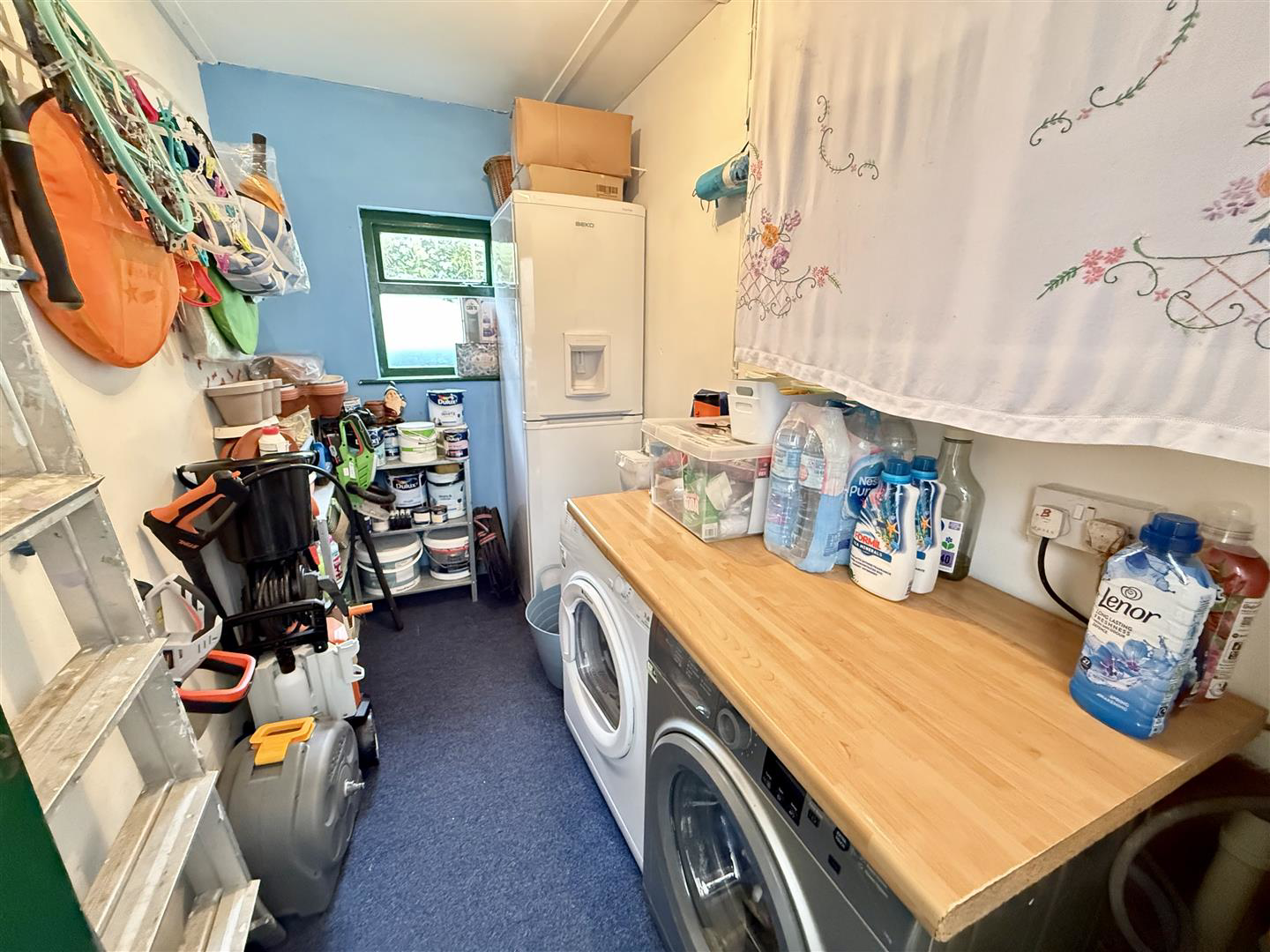 REAR UTILITY ROOM